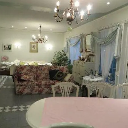 Сasa de vacaciones Sleeps 8 Wifi *