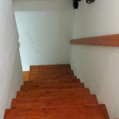Sleeps 8 Wifi